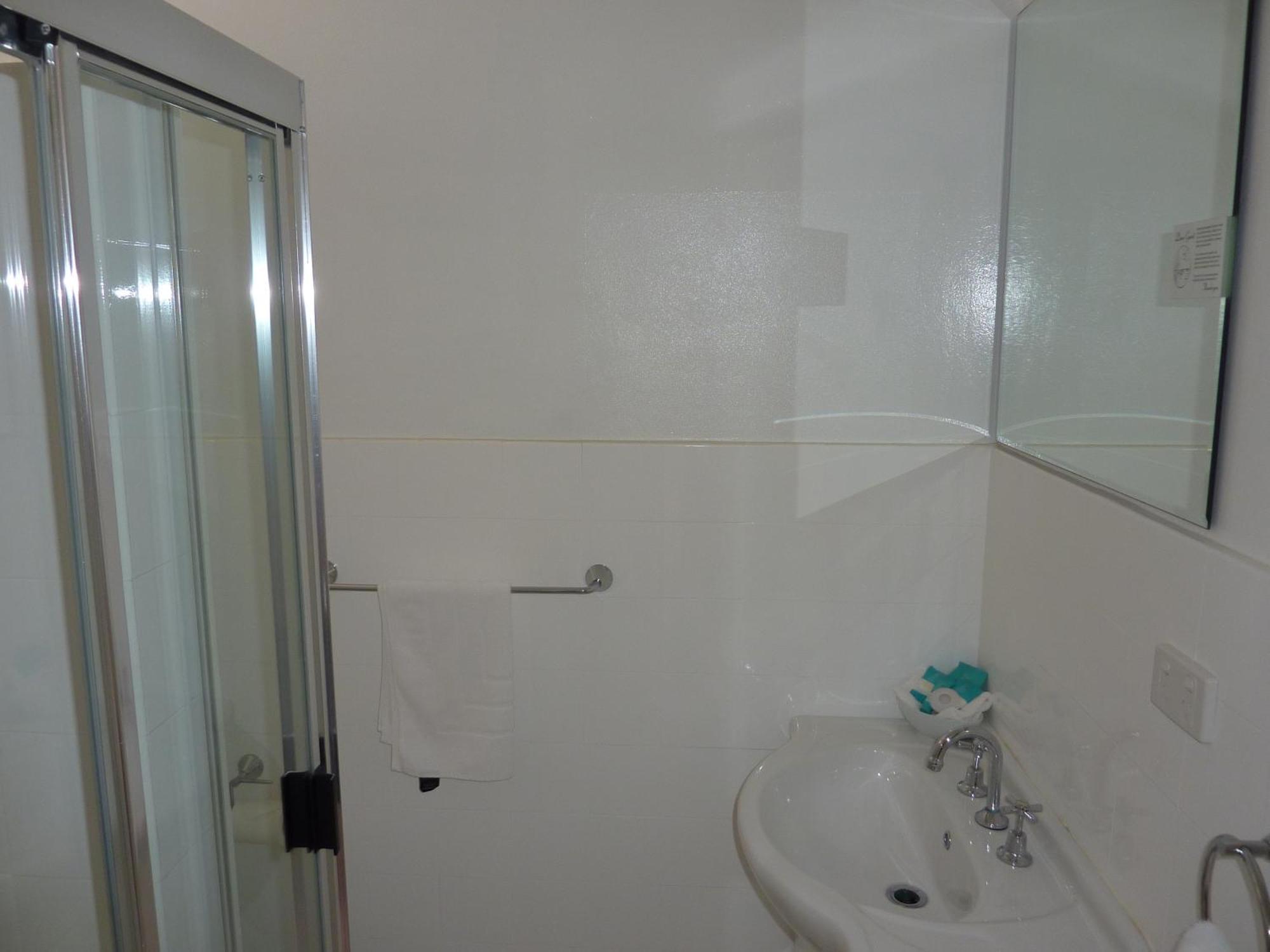 Caravilla Motor Inn Тарі Екстер'єр фото
